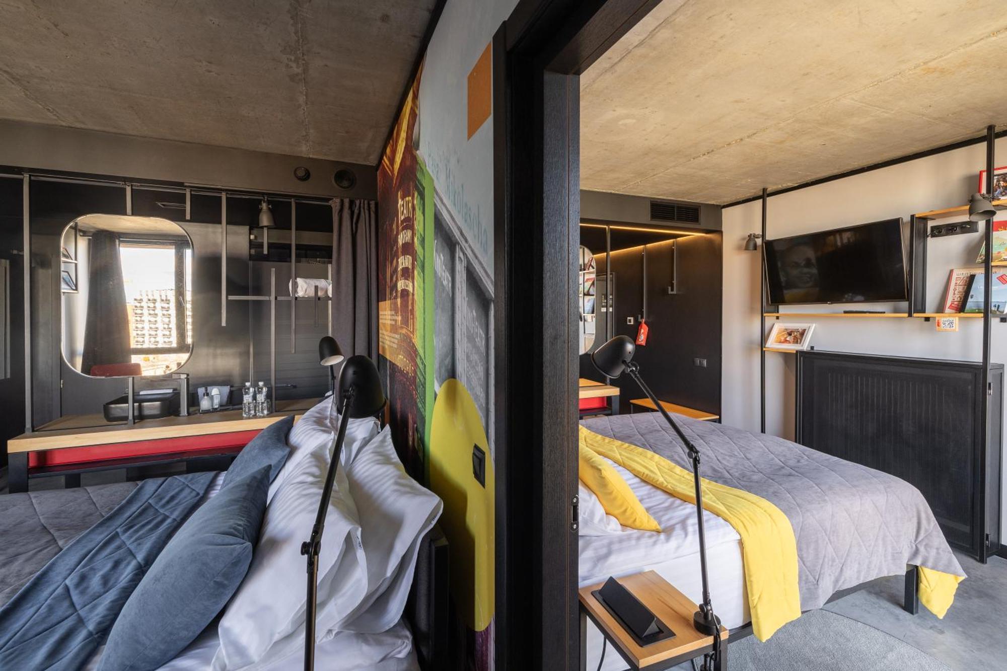 !Fest Hotel Lviv Ngoại thất bức ảnh