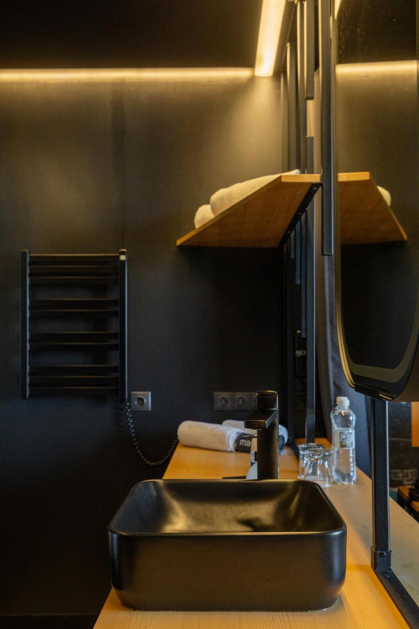 !Fest Hotel Lviv Ngoại thất bức ảnh