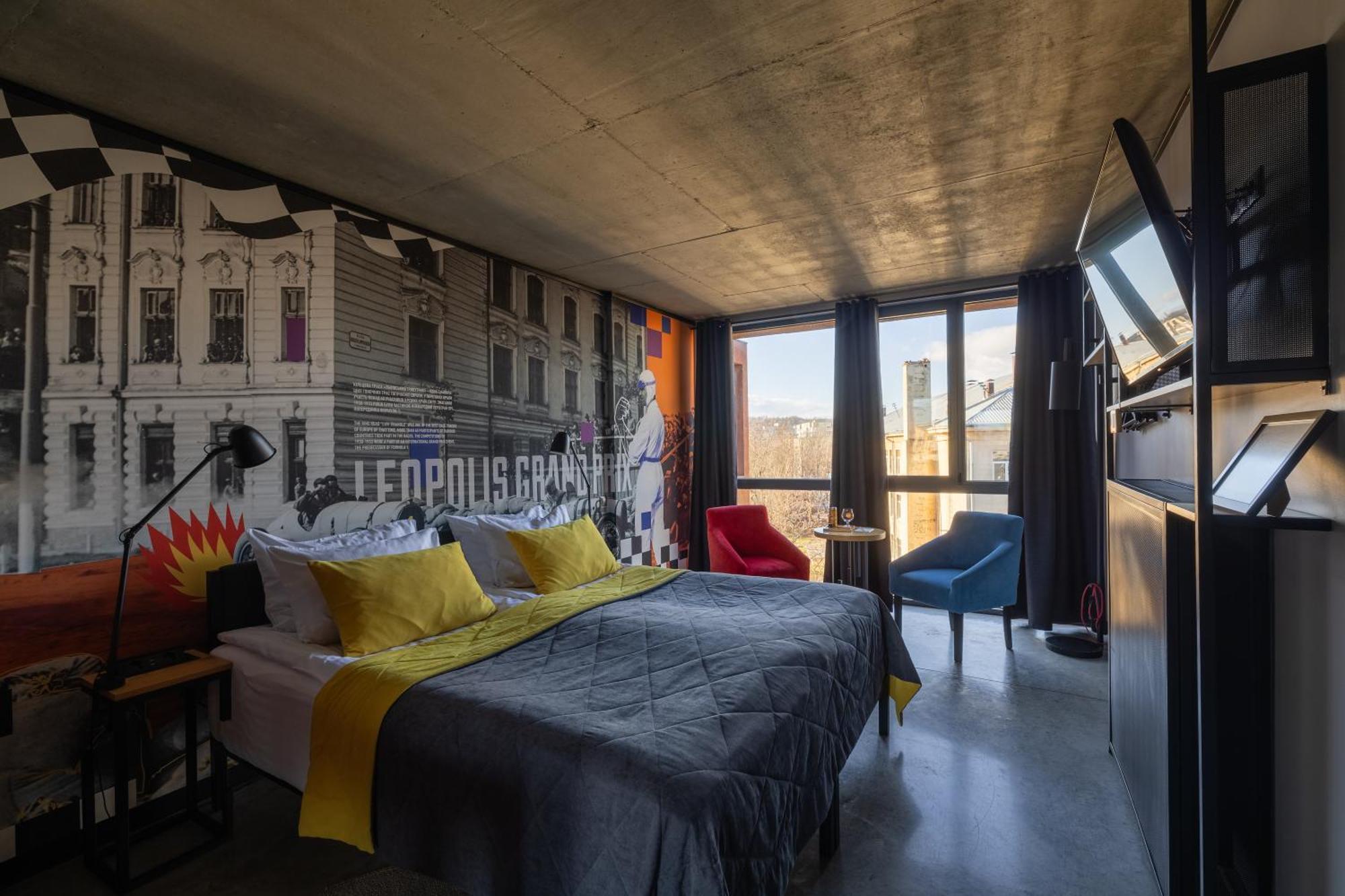 !Fest Hotel Lviv Ngoại thất bức ảnh